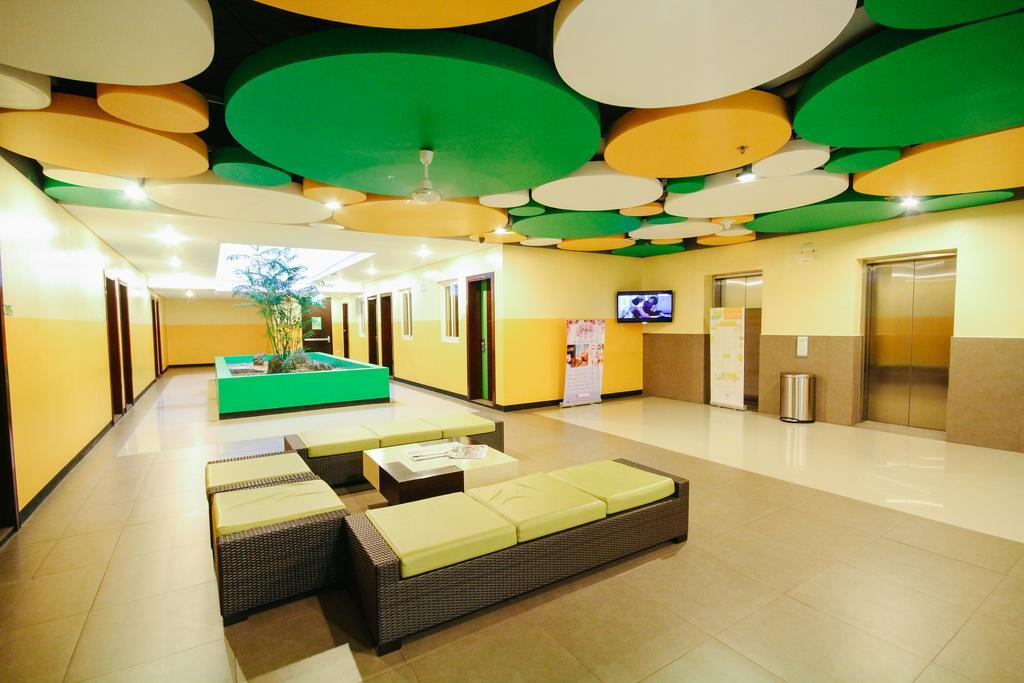 Go Hotels Τακλομπάν Εξωτερικό φωτογραφία